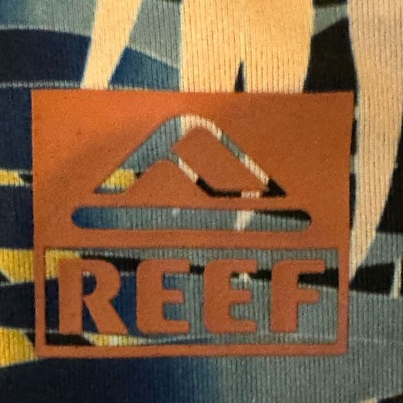 WOMEN’S LONG SLEEVE CROPPED PERFORMANCE SURF SHIRT BY REEF HAS UPF 40 INC NWT - Picture 9 of 10